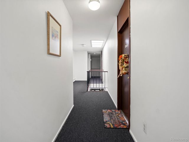 32050 Grand River Avenue 58, Farmington, MI 48336