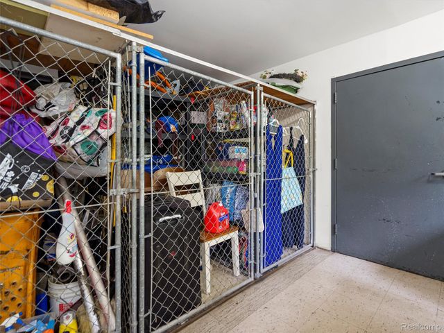 32050 Grand River Avenue 58, Farmington, MI 48336