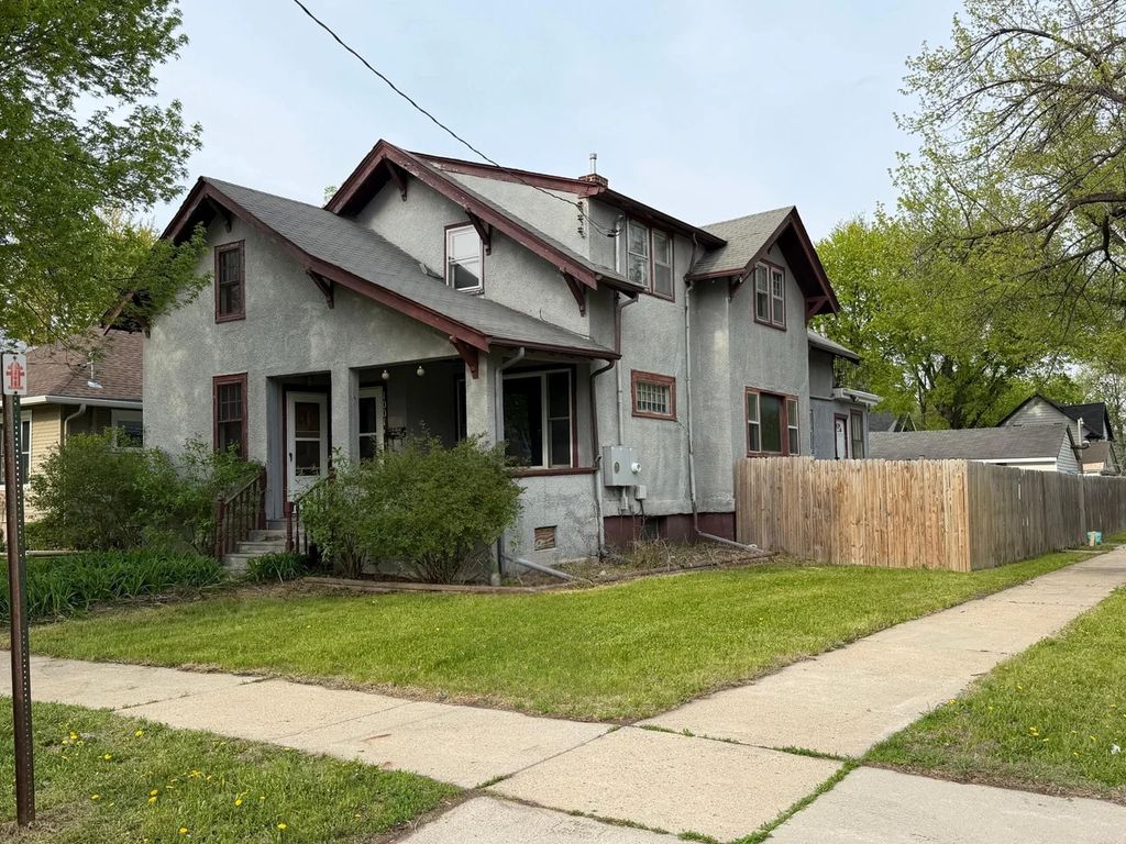 1001 2nd Street N, Fargo, ND 58102