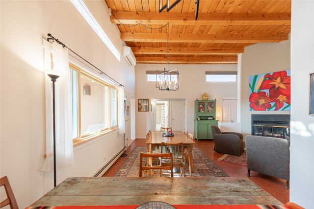 2209 Paseo De Los Chamisos, Santa Fe, NM 87505