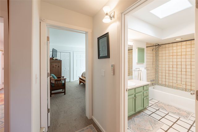 2209 Paseo De Los Chamisos, Santa Fe, NM 87505