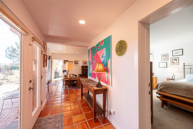 2209 Paseo De Los Chamisos, Santa Fe, NM 87505