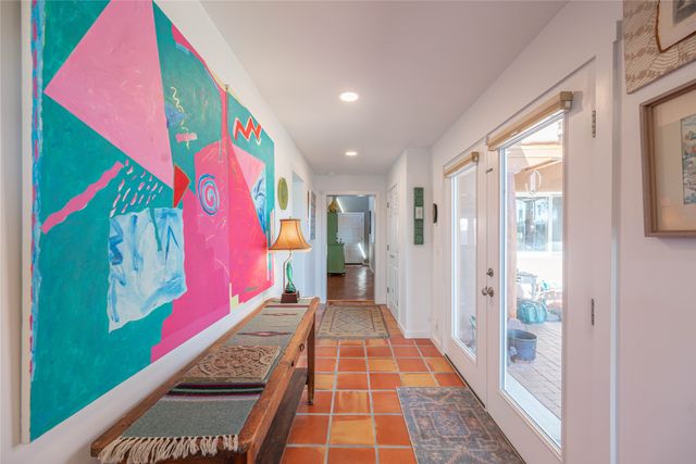 2209 Paseo De Los Chamisos, Santa Fe, NM 87505