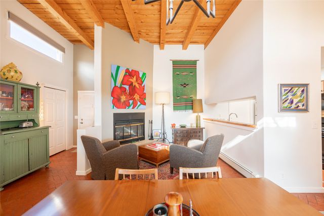 2209 Paseo De Los Chamisos, Santa Fe, NM 87505