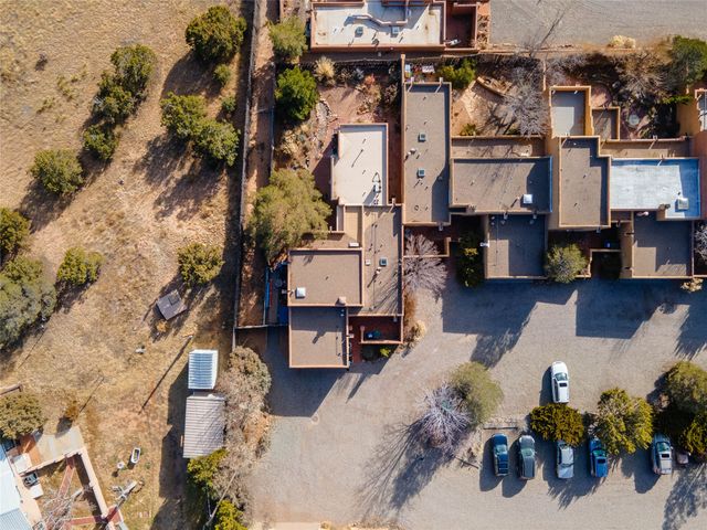 2209 Paseo De Los Chamisos, Santa Fe, NM 87505