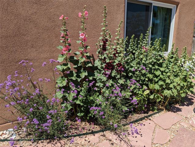 2209 Paseo De Los Chamisos, Santa Fe, NM 87505