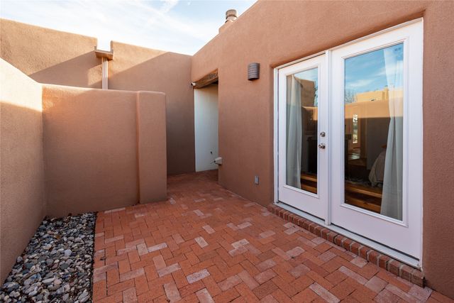 2209 Paseo De Los Chamisos, Santa Fe, NM 87505