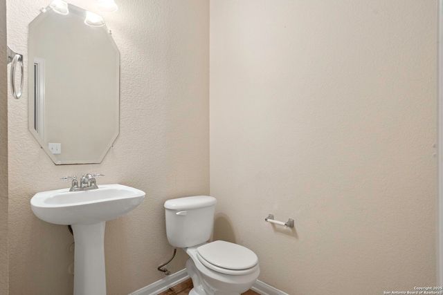 819 Steubing Oaks, San Antonio, TX 78258