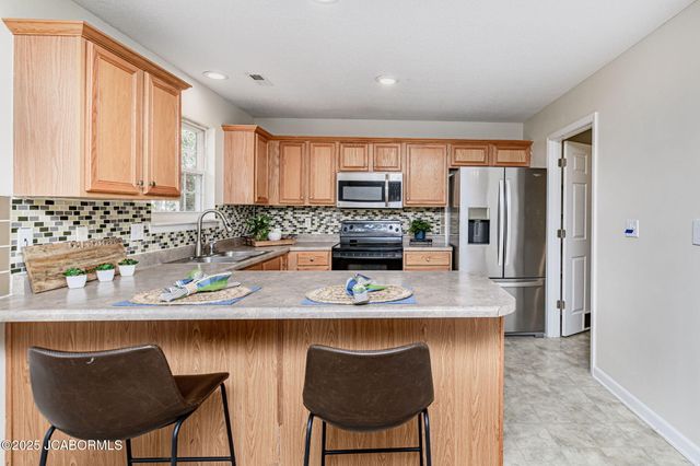 4103 N PHOENIX ROAD, Columbia, MO 65202