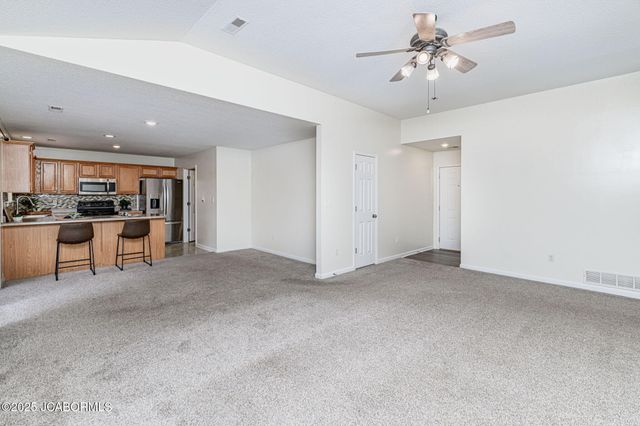 4103 N PHOENIX ROAD, Columbia, MO 65202