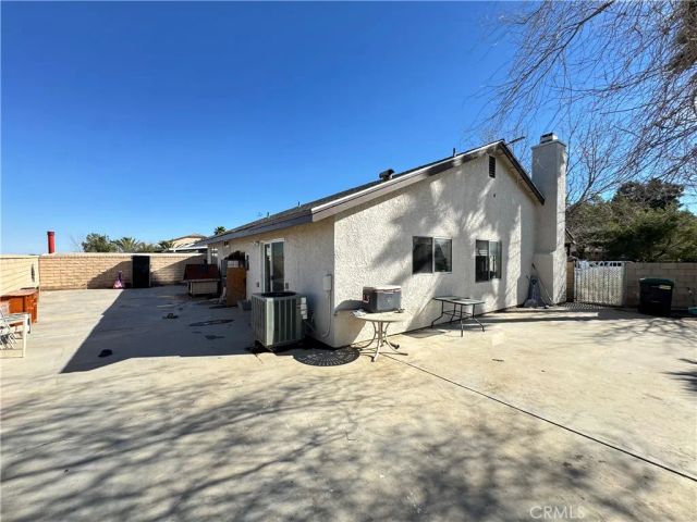 2725 Jojoba Ter, Palmdale, CA 93550