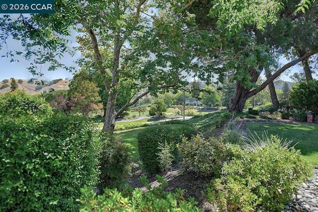 1109 Canyonwood Ct 1, Walnut Creek, CA 94595