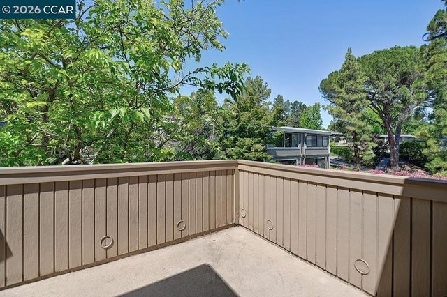 1109 Canyonwood Ct 1, Walnut Creek, CA 94595