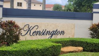 1055 NW 187th Ave, Pembroke Pines, FL 33029