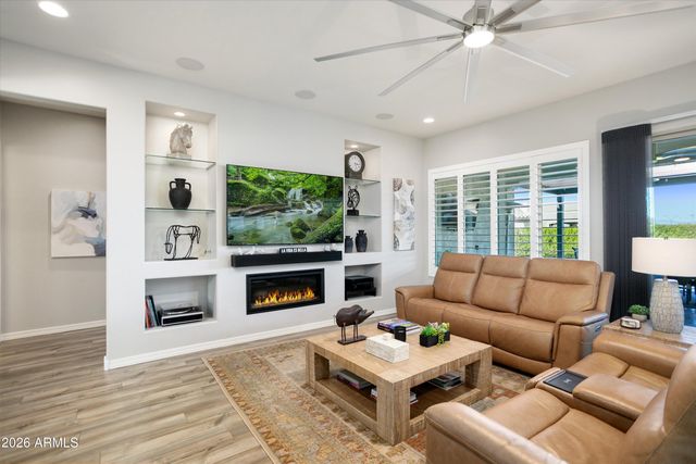 26398 W ORAIBI Drive, Buckeye, AZ 85396