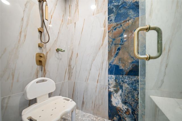 16770 Lakeview Court, Weston, FL 33326