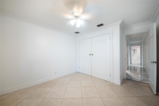 16770 Lakeview Court, Weston, FL 33326