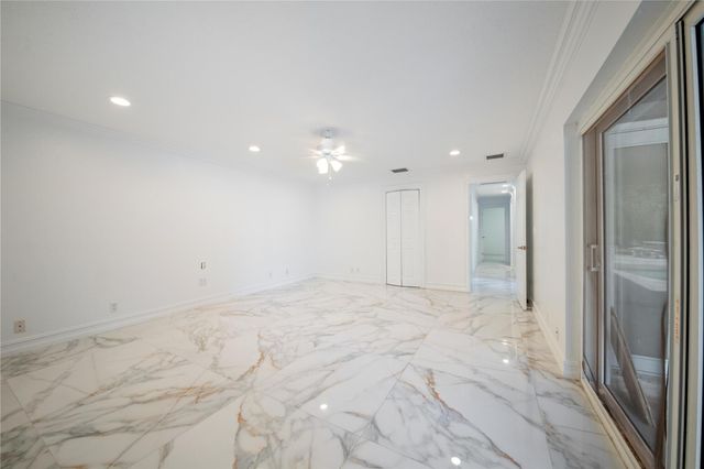 16770 Lakeview Court, Weston, FL 33326