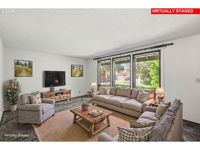 2995 CAMROSE St, Eugene, OR 97404