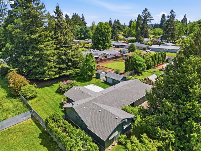 2995 CAMROSE St, Eugene, OR 97404