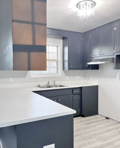 818 Windsor Ave, S, Lawrenceburg, TN 38464