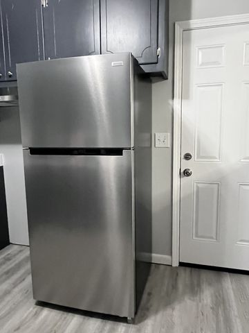 818 Windsor Ave, S, Lawrenceburg, TN 38464