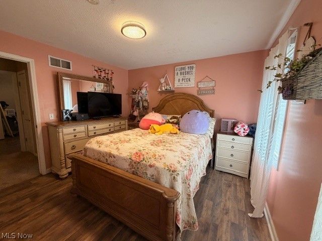 680 Willow Dale Street NW, Bolivar, OH 44612