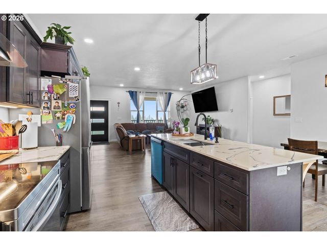 3544 BELVEDERE St, Salem, OR 97304