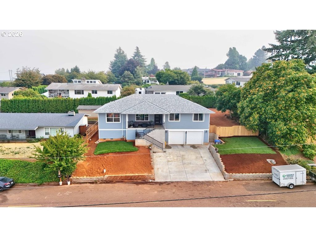 3544 BELVEDERE St, Salem, OR 97304