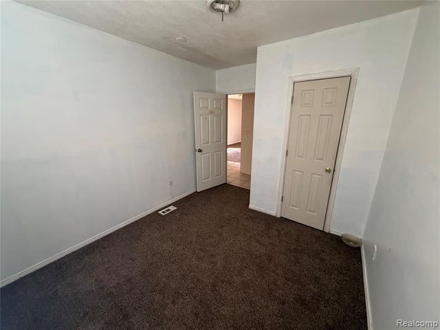 6228 Faust Avenue, Detroit, MI 48228