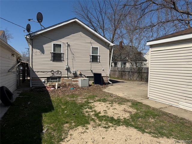 6228 Faust Avenue, Detroit, MI 48228