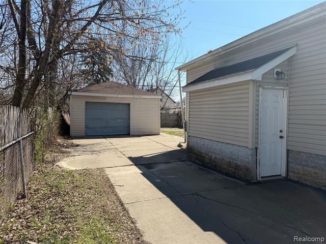 6228 Faust Avenue, Detroit, MI 48228