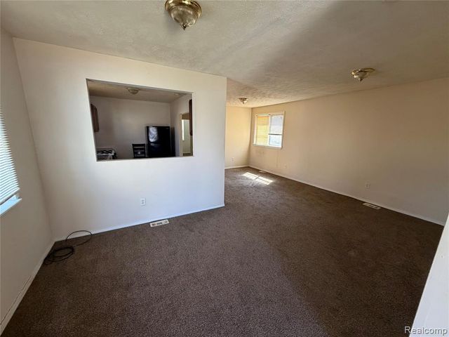 6228 Faust Avenue, Detroit, MI 48228