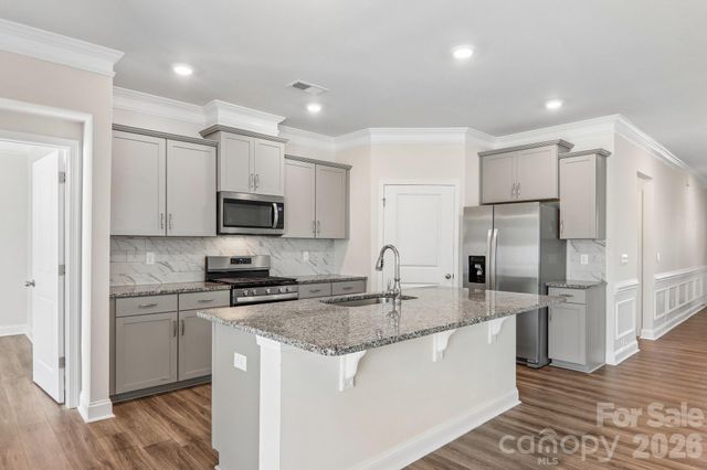 505 Fox Cove Road, Hendersonville, NC 28792