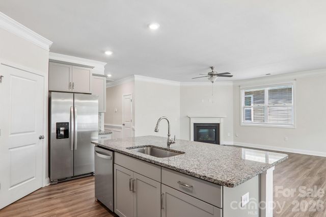 505 Fox Cove Road, Hendersonville, NC 28792