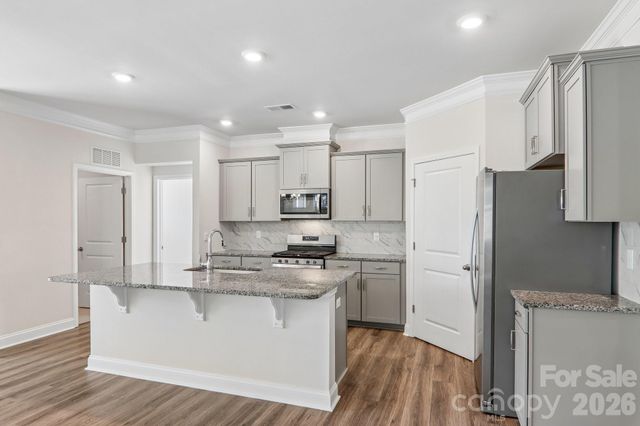 505 Fox Cove Road, Hendersonville, NC 28792