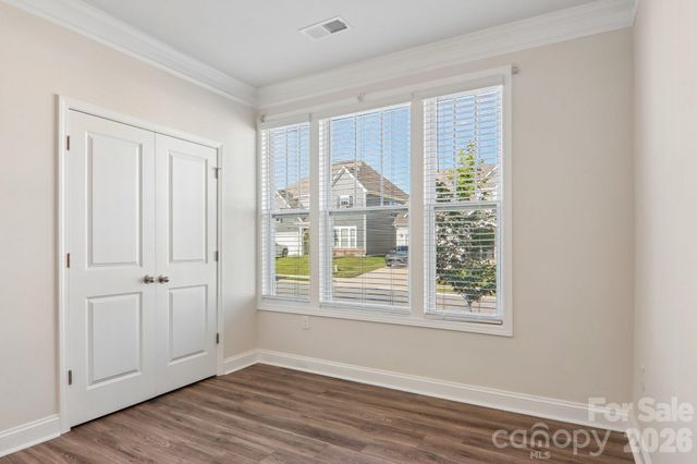 505 Fox Cove Road, Hendersonville, NC 28792