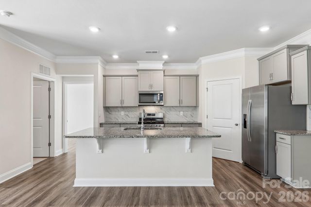 505 Fox Cove Road, Hendersonville, NC 28792