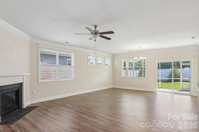 505 Fox Cove Road, Hendersonville, NC 28792