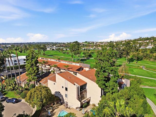 2564 NAVARRA DR 115, Carlsbad, CA 92009