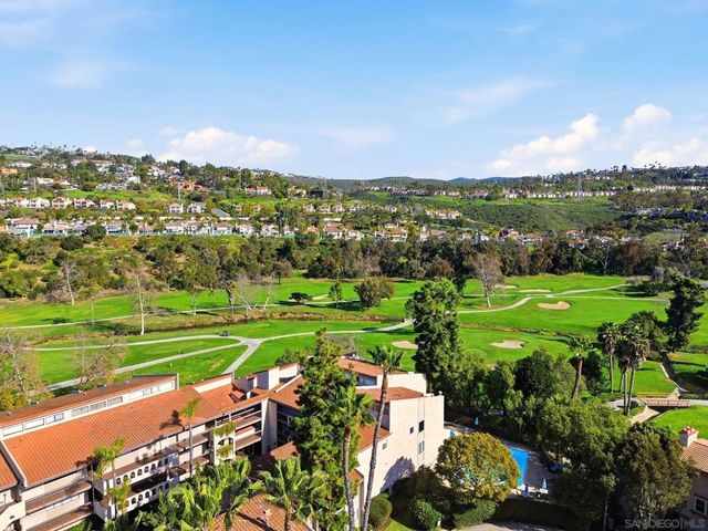 2564 NAVARRA DR 115, Carlsbad, CA 92009