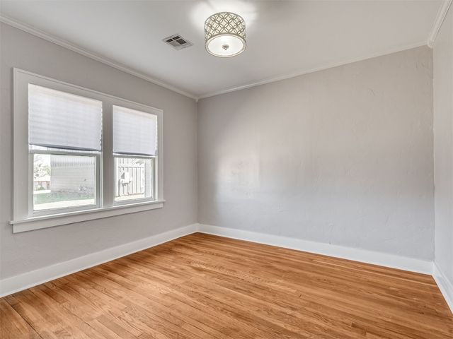 1016 E Edwards Street, Edmond, OK 73034