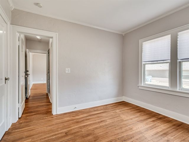 1016 E Edwards Street, Edmond, OK 73034