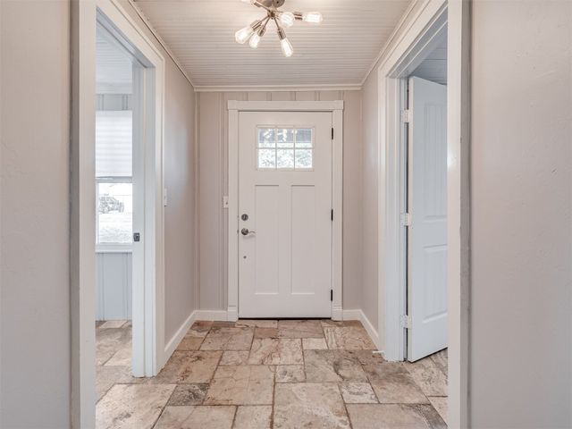 1016 E Edwards Street, Edmond, OK 73034