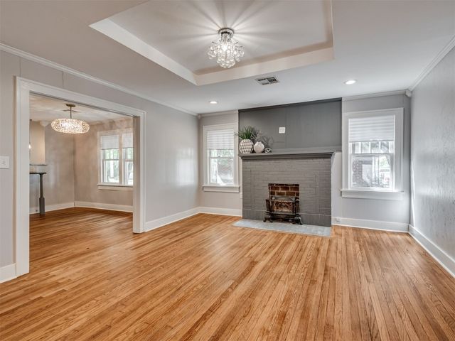 1016 E Edwards Street, Edmond, OK 73034