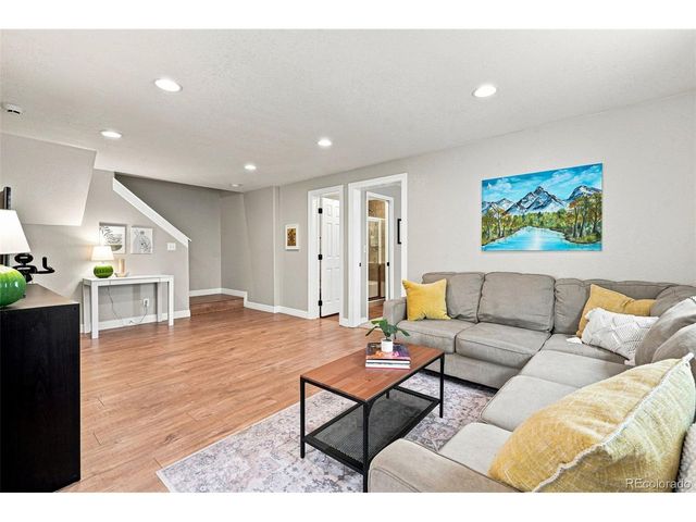 619 Folklore Ave, Longmont, CO 80504