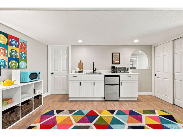619 Folklore Ave, Longmont, CO 80504