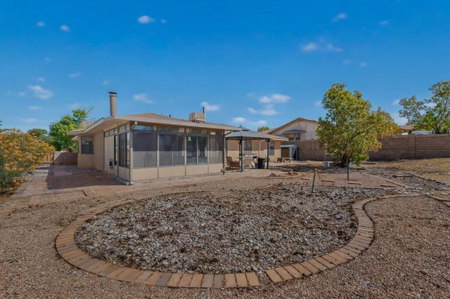 4304 Quartz Drive NE, Rio Rancho, NM 87124