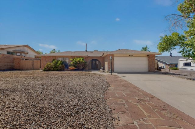 4304 Quartz Drive NE, Rio Rancho, NM 87124
