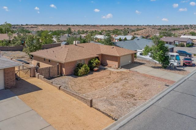 4304 Quartz Drive NE, Rio Rancho, NM 87124